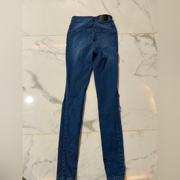 Fit Jeans - Picture 4 of 5